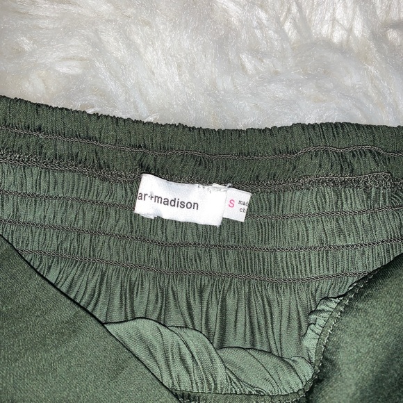 Off the Shoulder Top - Picture 4 of 4